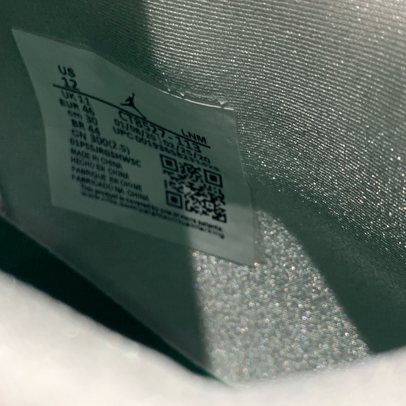 Jordan 4 Metallic Green (Lightly Used) - Picture 5 of 6